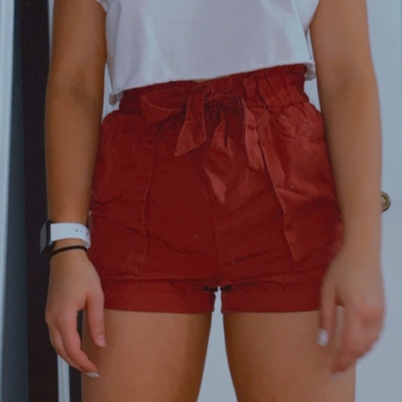 Shorts - Picture 2 of 3